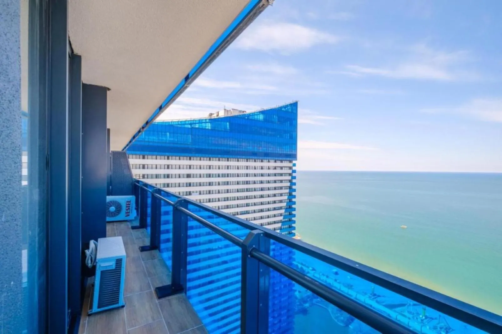 Opulent Sea View Aparthotel In Orbi City Batum
