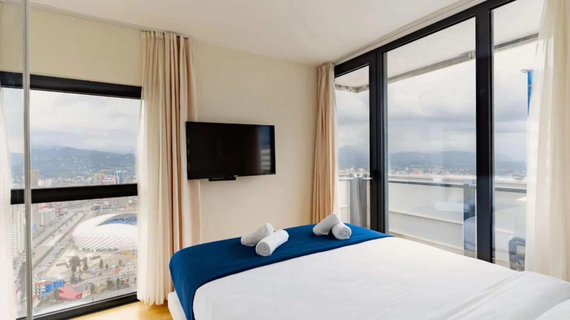 Opulent Sea View Aparthotel In Orbi City Batum